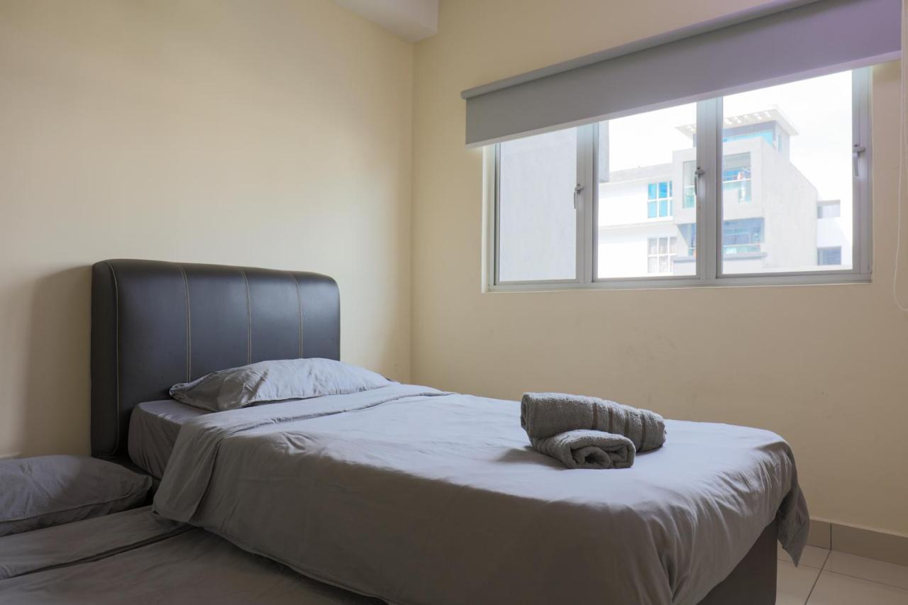Apartment Cozy 2 Bedroom W Pool - 6 Pax - *